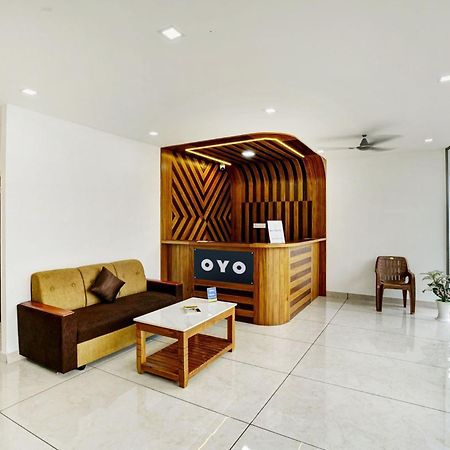 Hotel O Grand Parassini Pappinisseri Экстерьер фото