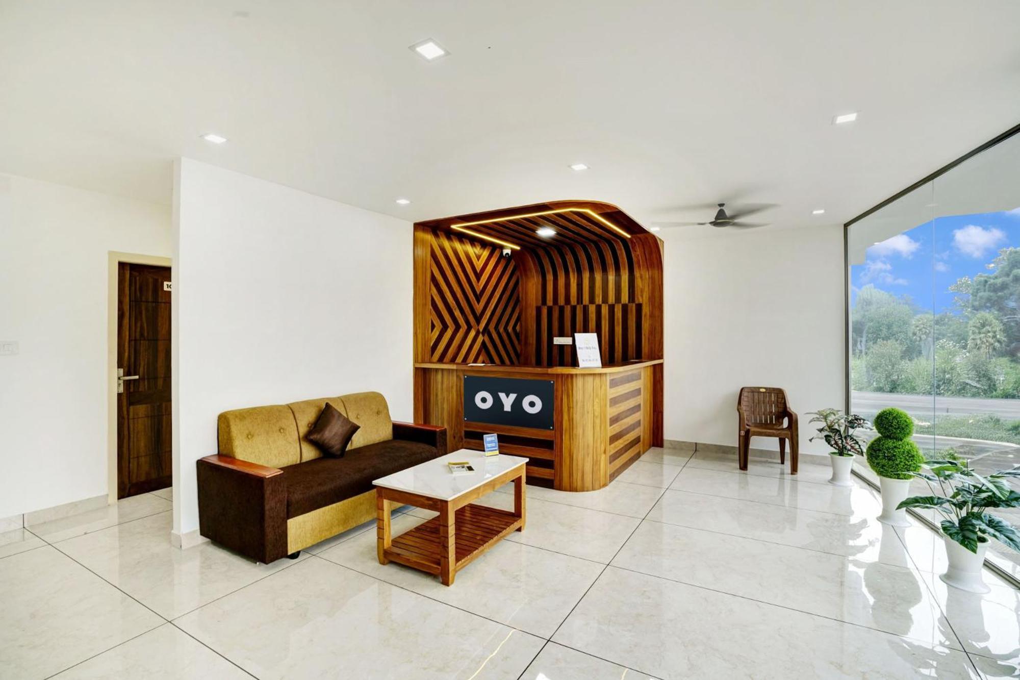 Hotel O Grand Parassini Pappinisseri Экстерьер фото
