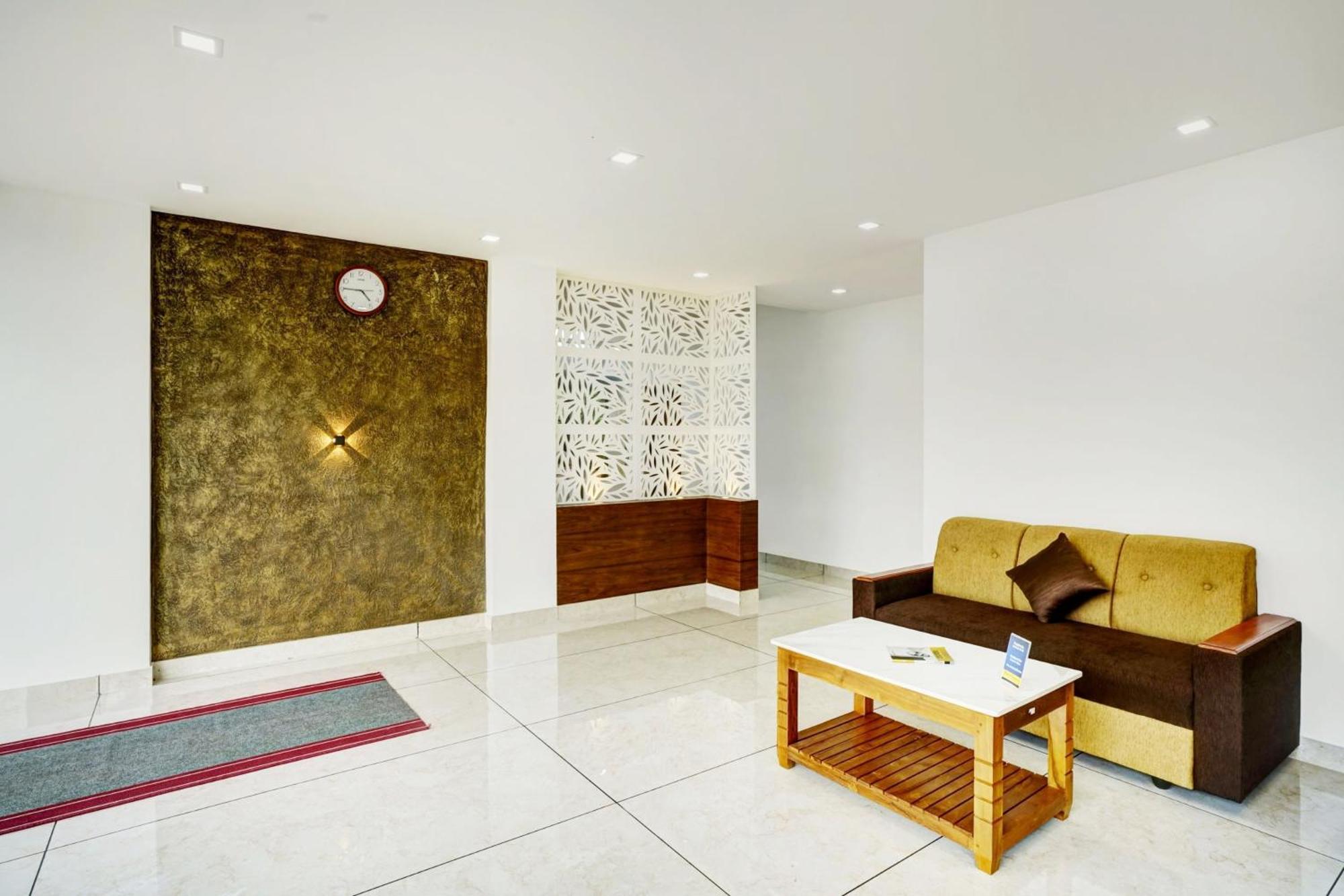 Hotel O Grand Parassini Pappinisseri Экстерьер фото